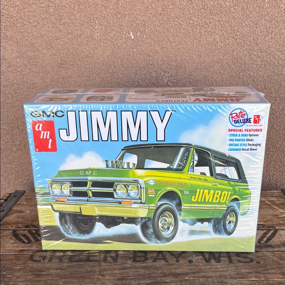 AMT 1972 GMC Jimmy new never opened